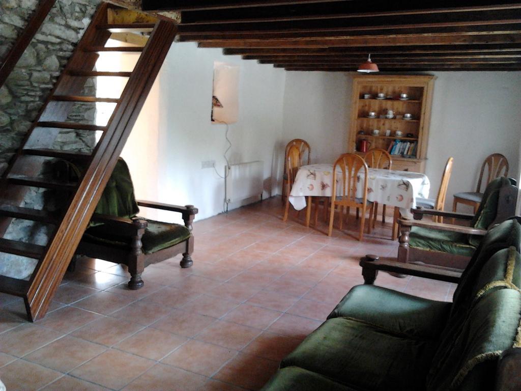 Westland Traditional Cottage Dated 1700'S Ardea Habitación foto